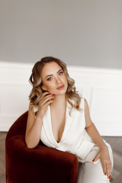 Alina 31 years old Ukraine Dnipro, Ukrainian bride profile, ukrainianbridesint.com