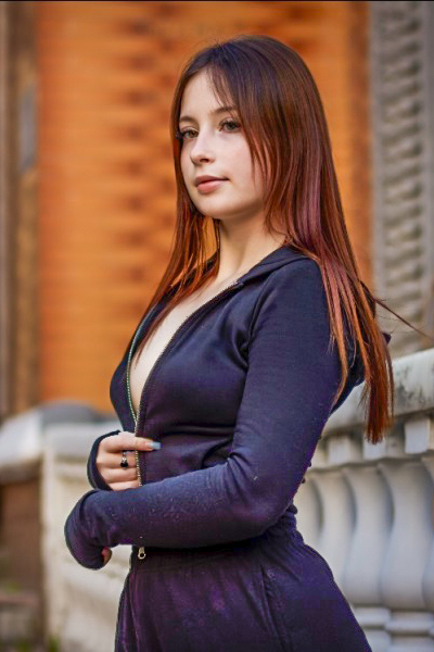 Arina 19 years old Ukraine Kiev, Ukrainian bride profile, ukrainianbridesint.com