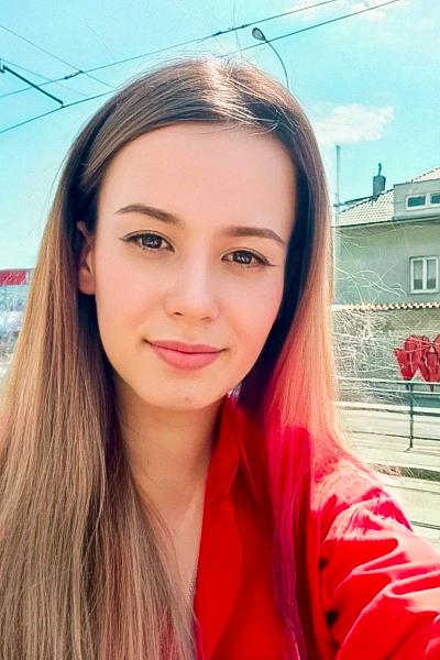 Yuliya 28 years old Czech Prague, Ukrainian bride profile, ukrainianbridesint.com