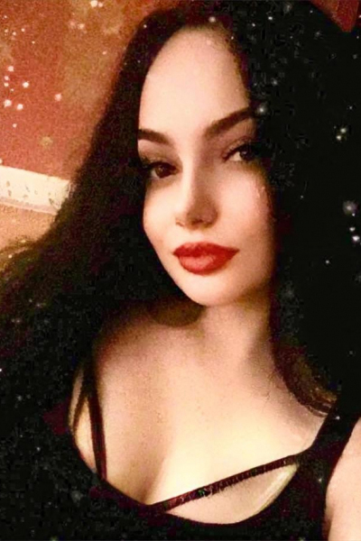 Ariadna 21 years old Ukraine Kiev, Ukrainian bride profile, ukrainianbridesint.com