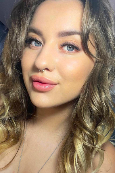 Violetta 22 years old Ukraine Dnipro, Ukrainian bride profile, ukrainianbridesint.com