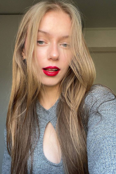 Anna 18 years old Ukraine Lviv, Ukrainian bride profile, ukrainianbridesint.com