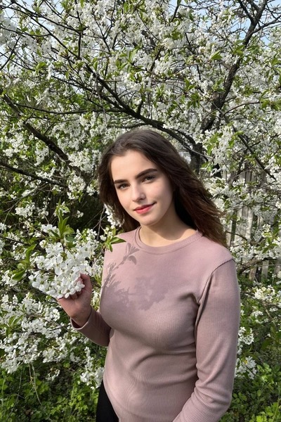 Yana 22 years old Ukraine Boryspil', Ukrainian bride profile, ukrainianbridesint.com