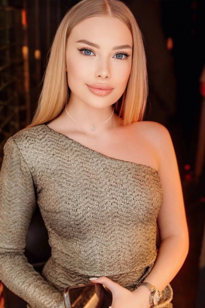 Emiliya 23 years old Moldova Kishinev, Ukrainian bride profile, ukrainianbridesint.com