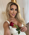 profile of Ukrainian mail order brides Roza