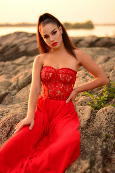 Eva 20 years old Ukraine Kremenchug, Ukrainian bride profile, ukrainianbridesint.com